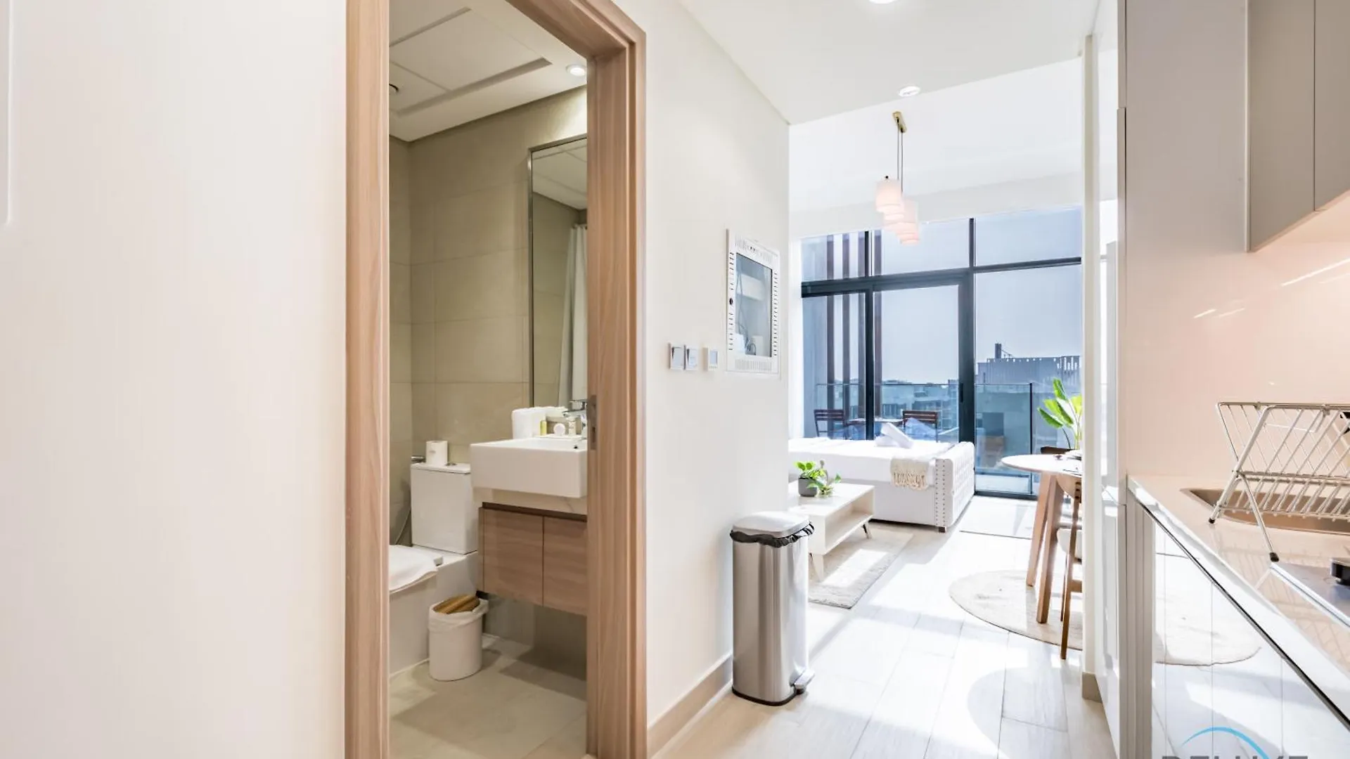 Charming Studio Apartment In Azizi Riviera 24 By Deluxe Holiday Homes Dubai