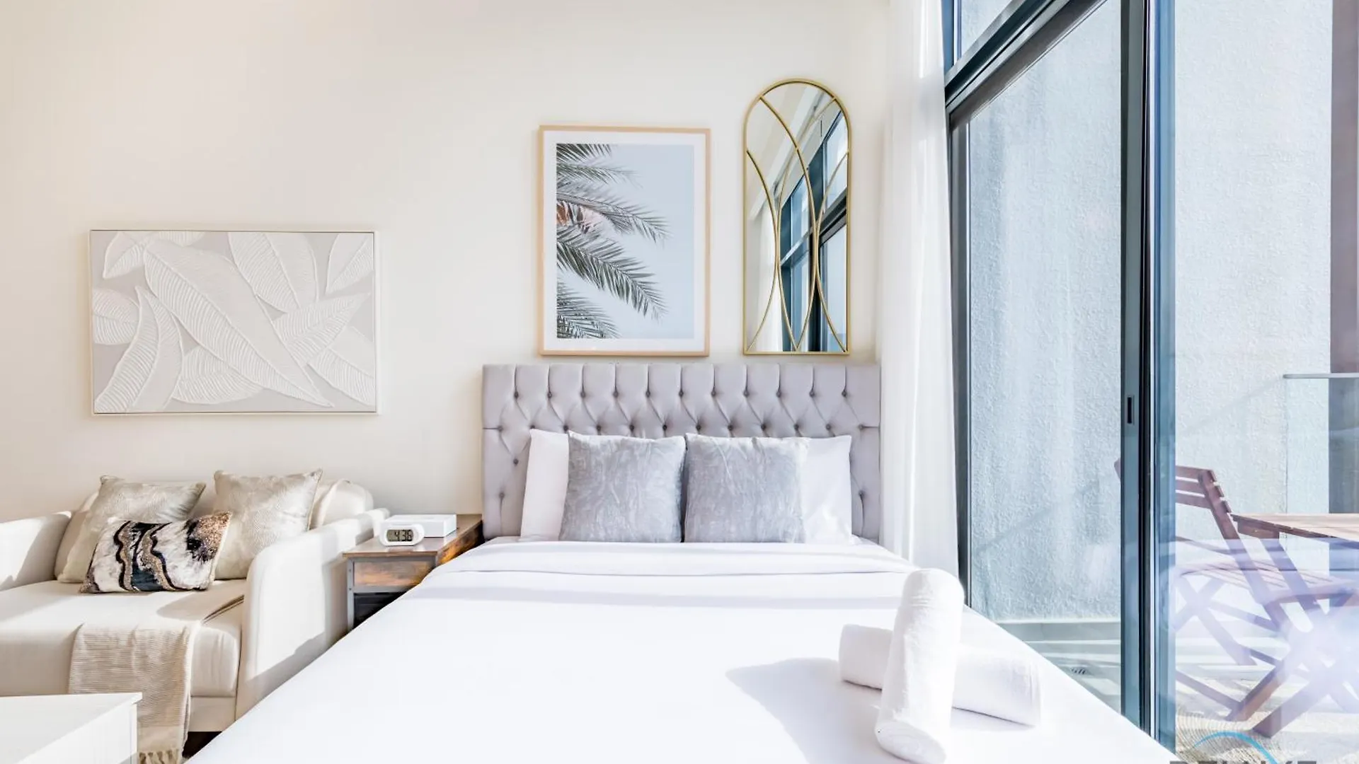Charming Studio Apartment In Azizi Riviera 24 By Deluxe Holiday Homes Dubai 0*,