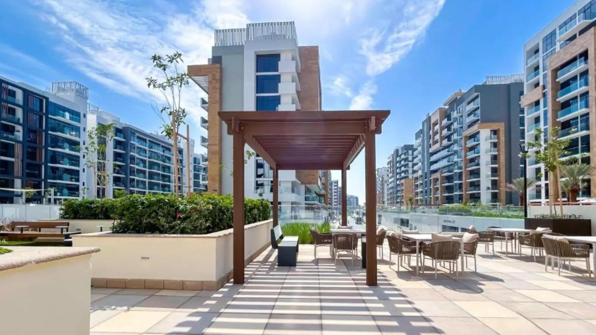 Charming Studio Apartment In Azizi Riviera 24 By Deluxe Holiday Homes Dubai United Arab Emirates