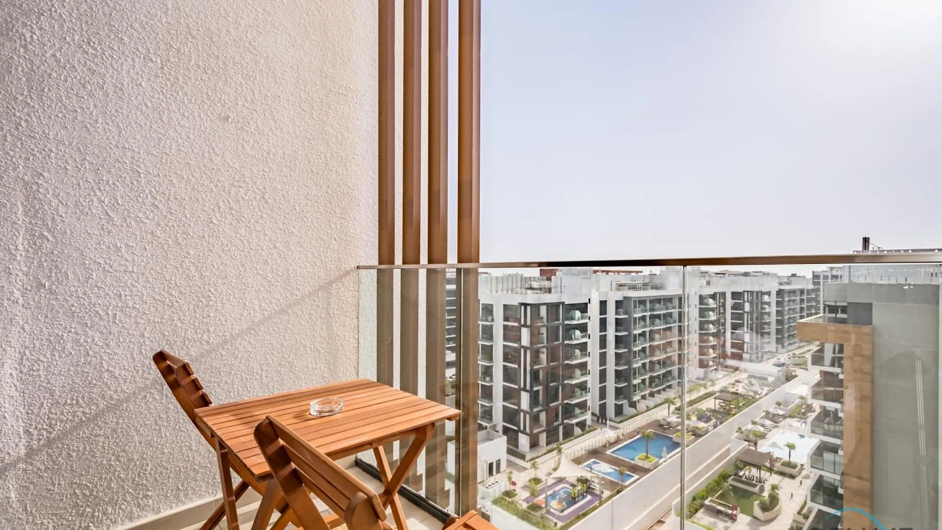 Charming Studio Apartment In Azizi Riviera 24 By Deluxe Holiday Homes Dubai